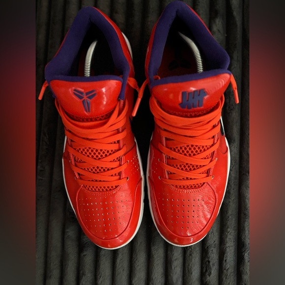 Undefeated × Nike Kobe 4 Protro \'Team Orange\' main image 7